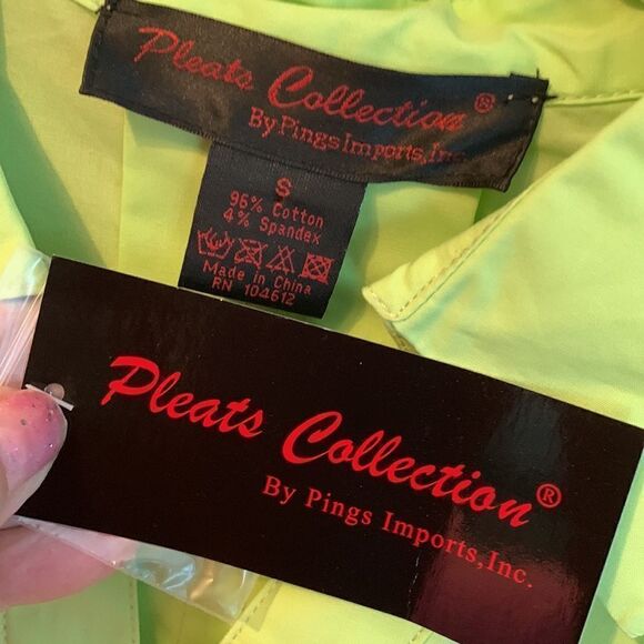 Pleats Collection Size Small yellow 3/4 sleeve top with embroidery detail - Picture 8 of 13